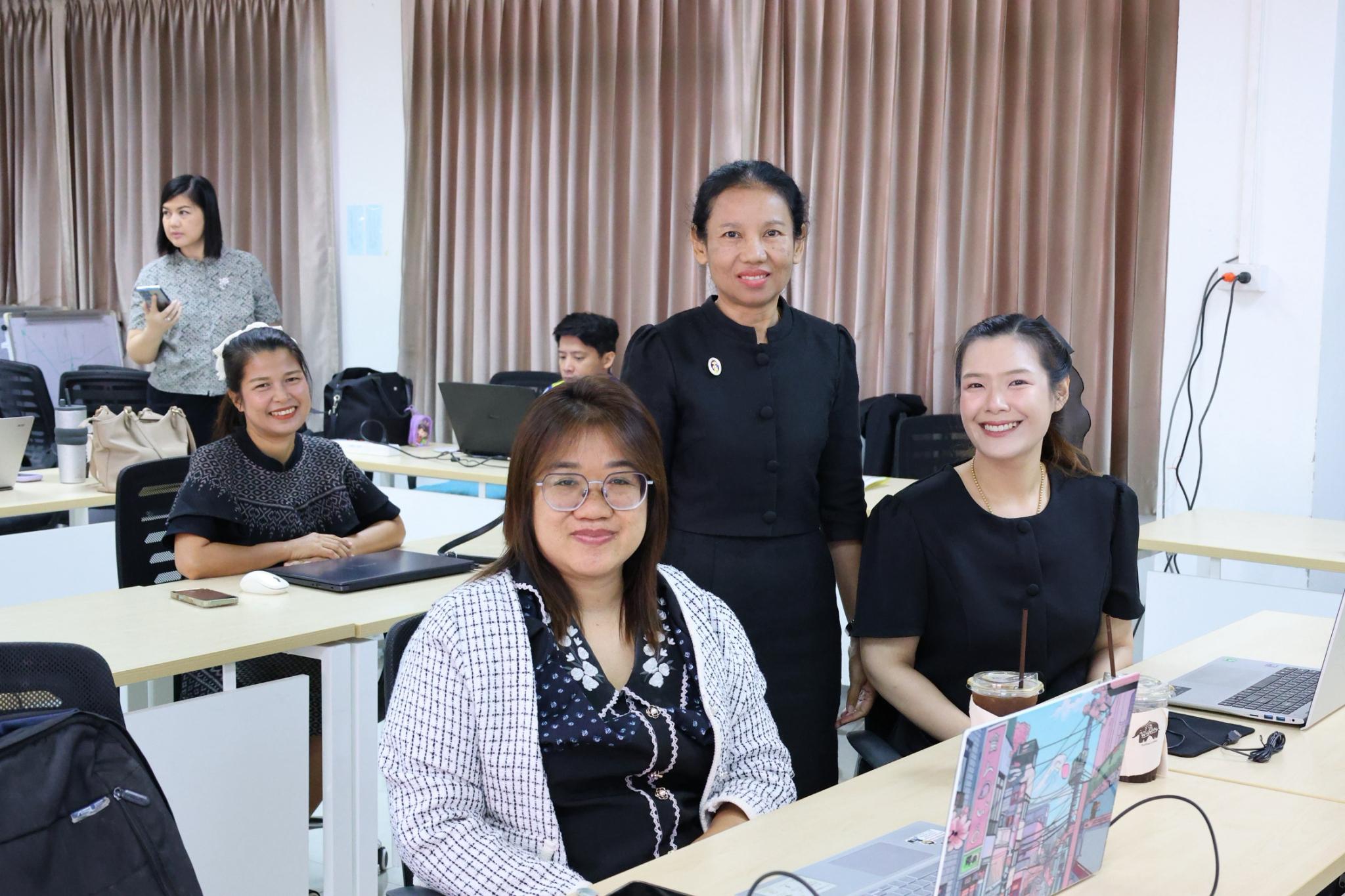 75. โครงการการผลิตสื่อการสอนด้วยนวัตกรรม AI ของครูเพื่อส่งเสริมความคิดสร้างสรรค์สำหรับผู้เรียนในยุคดิจิทัลตามบริบทของโรงเรียน ภายใต้โครงการพัฒนาคุณภาพการศึกษาและการพัฒนาท้องถิ่นโดยมีสถาบันอุดมศึกษาเป็นพี่เลี้ยงเครือข่ายเพื่อการพัฒนาอุดมศึกษา